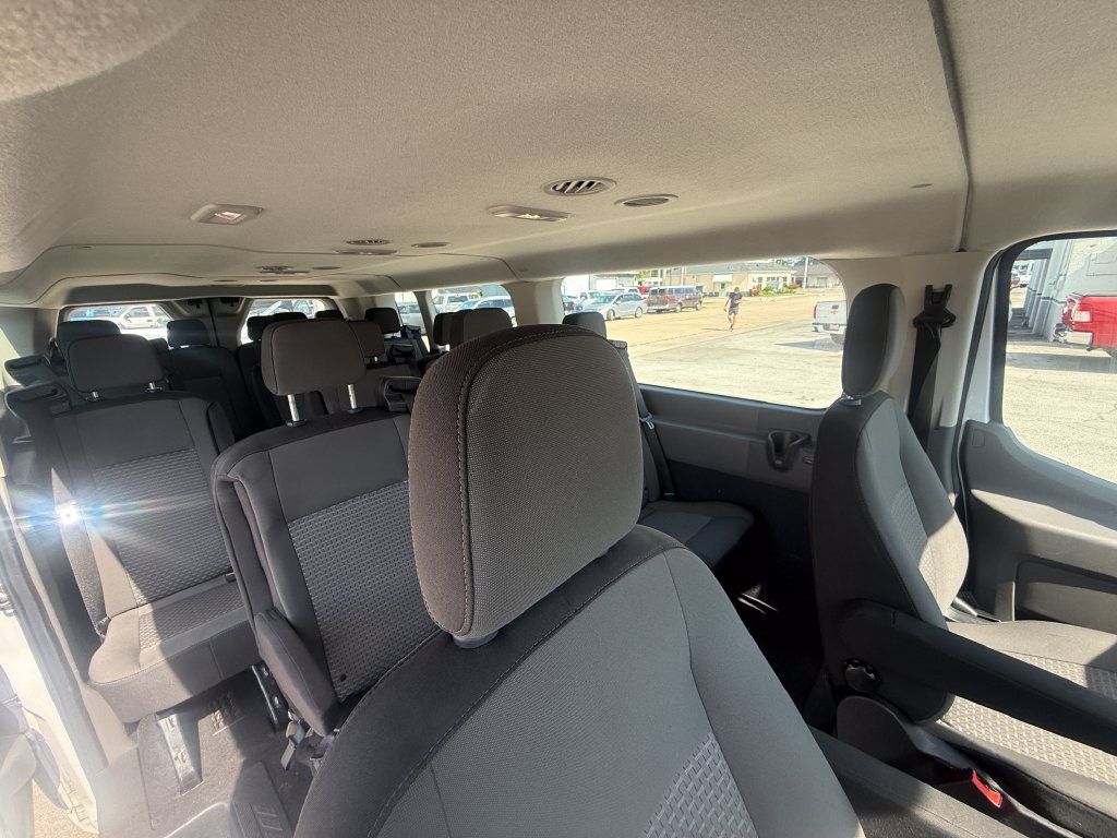 Used 2024 Ford Transit 350 XLT RWD image 10