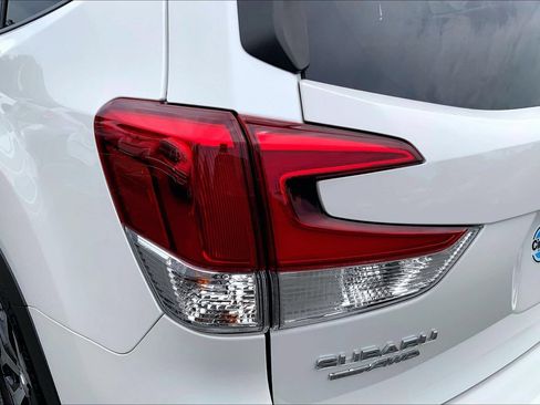 Certified 2024 Subaru Forester Premium AWD/4WD image 29