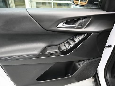 New 2026 Chevrolet Equinox LT w/ Convenience Package II image 25