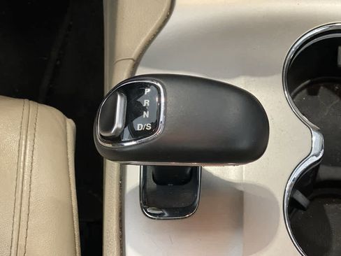 Used 2014 Jeep Grand Cherokee Limited w/ Trailer Tow Group IV image 23