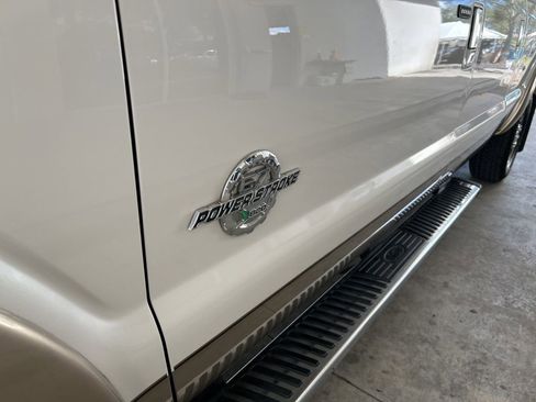 Used 2011 Ford F250 Lariat w/ Lariat Ultimate Pkg image 14