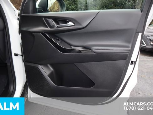 Used 2025 Chevrolet Equinox LT w/ Convenience Package II image 28