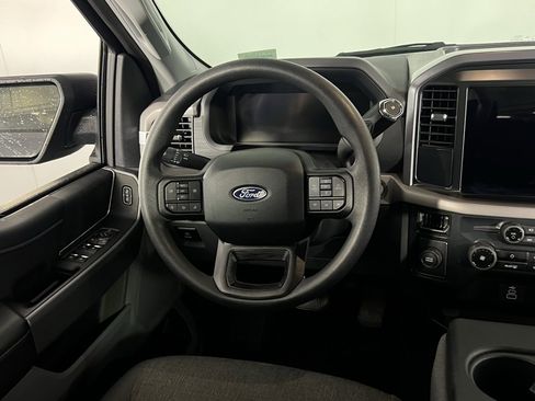 Used 2025 Ford F150 XLT image 14