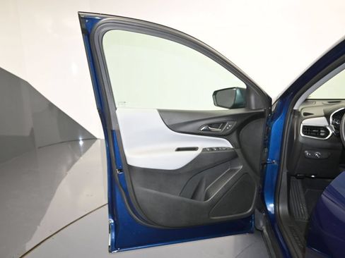 Used 2023 Chevrolet Equinox LS w/ LS Convenience Package FWD image 10