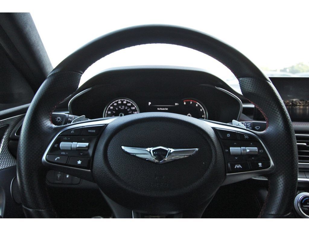 Used 2023 Genesis G70 3.3T w/ Sport Prestige Package RWD image 15