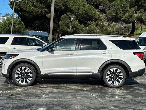 New 2026 Ford Explorer Platinum w/ LUX Leather Package AWD/4WD image 14