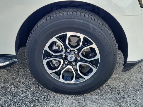 Used 2023 Ford Expedition XLT RWD image 17