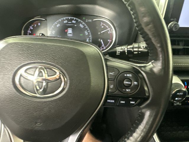 Used 2023 Toyota RAV4 XLE w/ Convenience Package AWD/4WD image 13