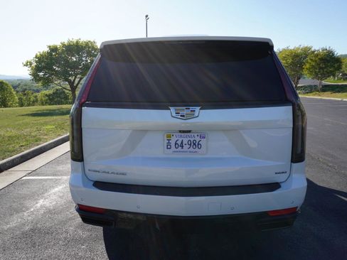 Used 2021 Cadillac Escalade ESV Sport w/ Driver Assist Tech Package image 12