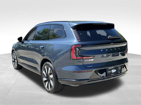 Used 2025 Volvo EX90 Ultra AWD/4WD image 9