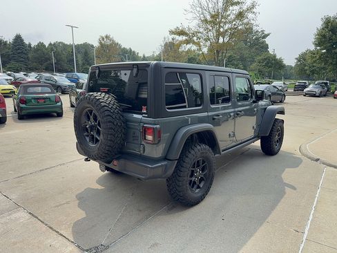 Used 2025 Jeep Wrangler Unlimited Sport AWD/4WD image 4