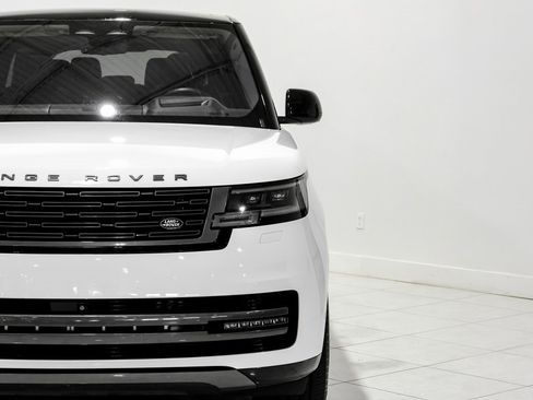 Used 2022 Land Rover Range Rover Long Wheelbase SE image 43