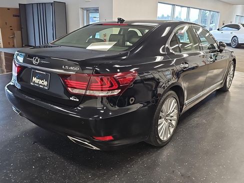 Used 2014 Lexus LS 460 w/ Comfort Package RWD image 5