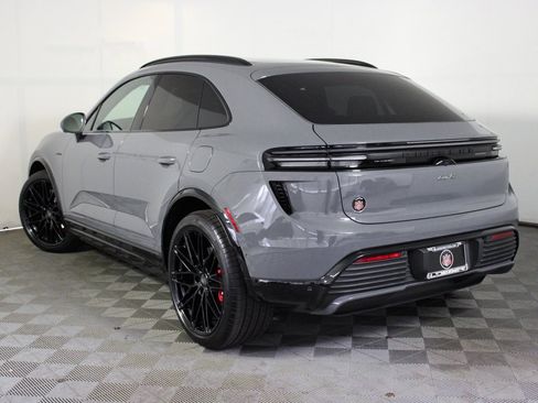 Used 2025 Porsche Macan Turbo Electric image 3