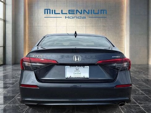 Used 2024 Honda Civic Sport image 4