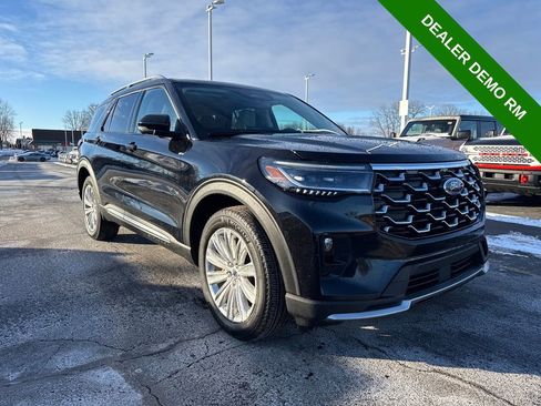 Used 2025 Ford Explorer Platinum w/ LUX Leather Package image 4