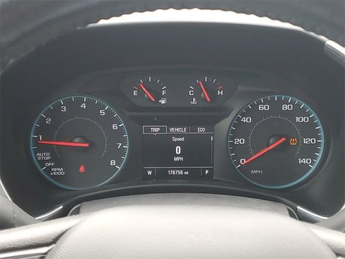 Used 2018 Chevrolet Equinox LT image 54