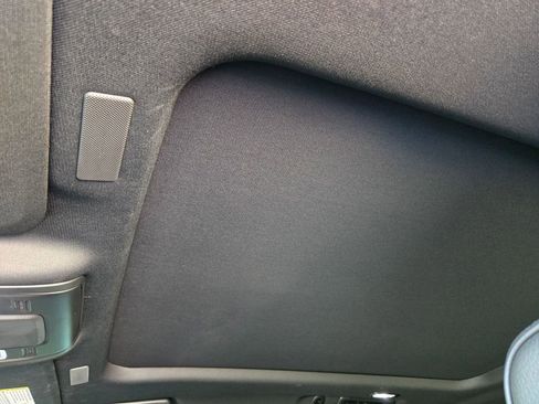 Used 2025 GMC Yukon Denali w/ Sun & Power Step Package image 36