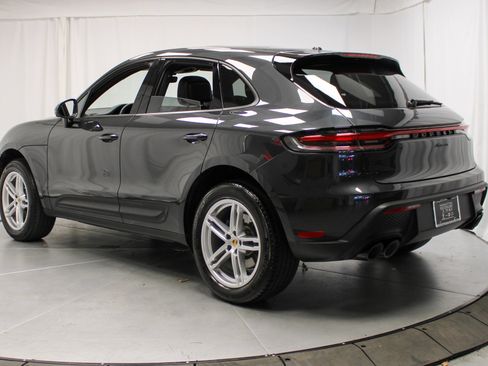 Certified 2025 Porsche Macan image 7