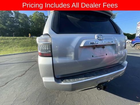 Used 2014 Toyota 4Runner SR5 AWD/4WD image 6
