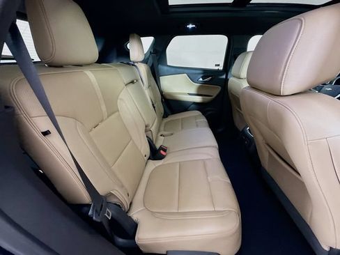 Used 2020 Chevrolet Blazer Premier w/ Driver Confidence II Package FWD image 28