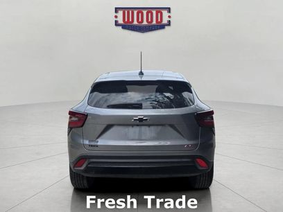 Used 2025 Chevrolet Trax RS w/ Sunroof Package
