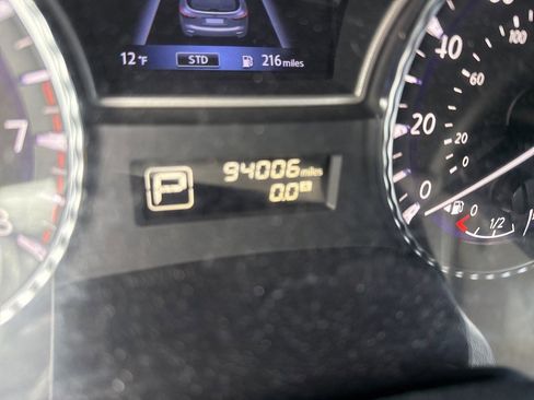 Used 2018 INFINITI QX60 Luxe w/ Deluxe Technology Package image 12