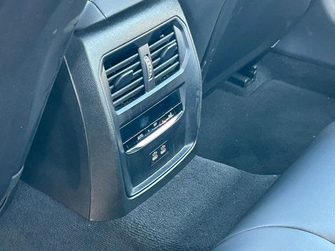 Used 2025 BMW 330i Sedan image 45