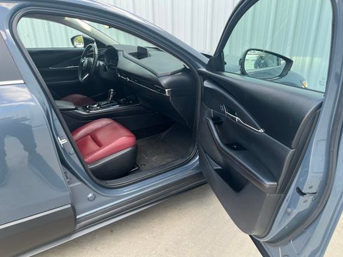Certified 2025 MAZDA CX-30 AWD 2.5 S w/ Preferred Package image 17