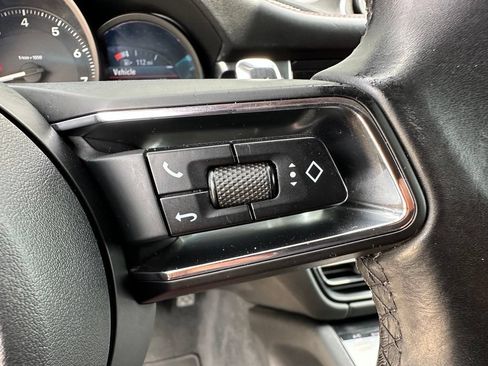 Certified 2023 Porsche Macan AWD/4WD image 23