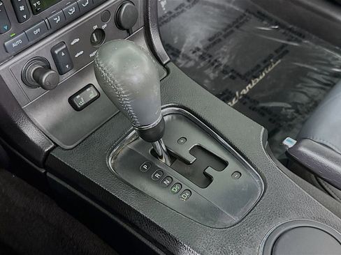 Used 2005 Ford Thunderbird RWD image 18