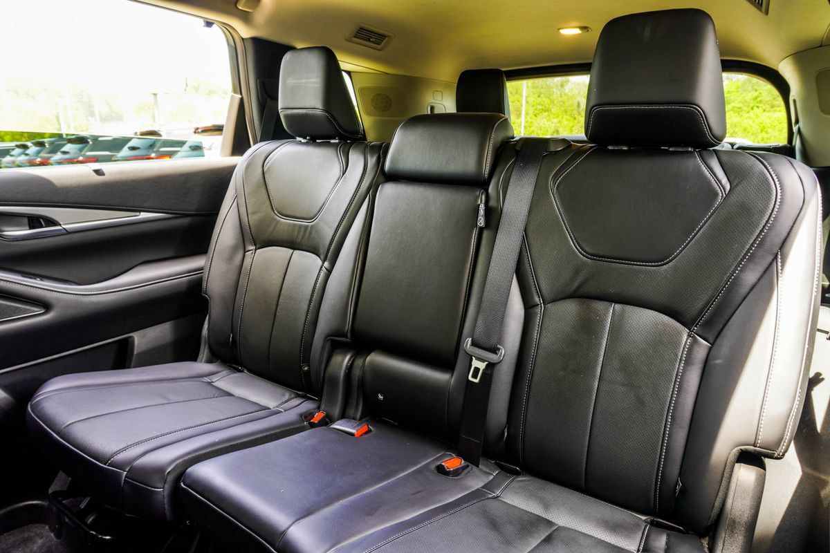 Certified 2023 INFINITI QX60 Luxe w/ Cargo Package AWD/4WD image 38