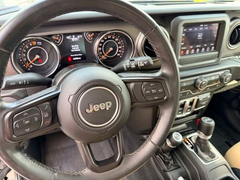 Used 2022 Jeep Wrangler Sport AWD/4WD image 24