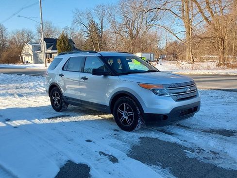 Used 2013 Ford Explorer FWD image 4