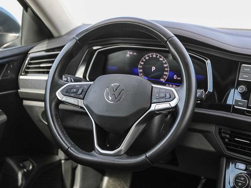 Used 2024 Volkswagen Jetta SE image 15