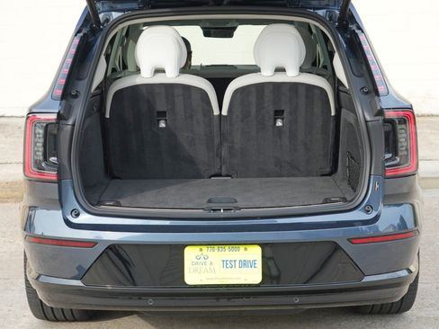 Used 2025 Volvo EX90 Ultra AWD/4WD image 10