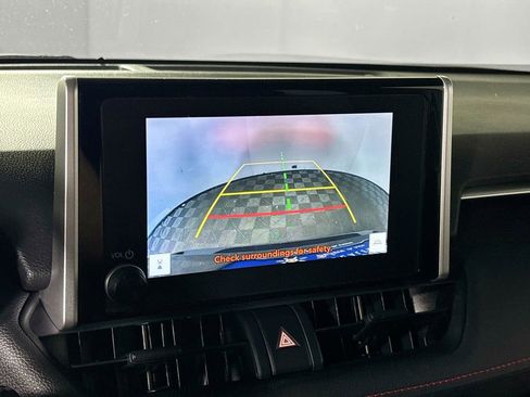 Used 2023 Toyota RAV4 SE image 16