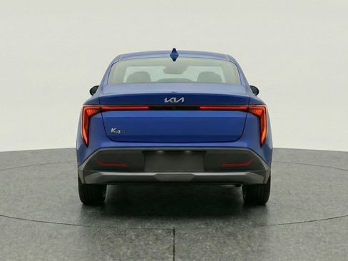 Used 2025 Kia K4 LXS FWD image 7