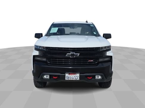 Used 2020 Chevrolet Silverado 1500 LT Trail Boss w/ Convenience Package image 3