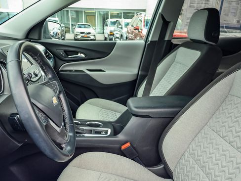 Used 2023 Chevrolet Equinox LT w/ Driver Convenience Package AWD/4WD image 13