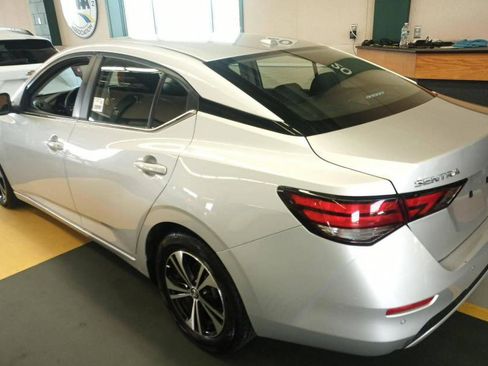 Used 2023 Nissan Sentra SV FWD image 2