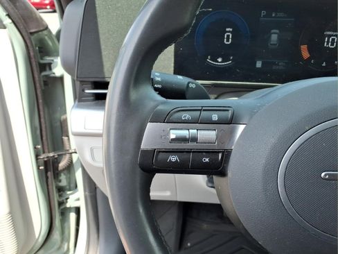 Used 2024 Hyundai Kona SEL FWD image 24