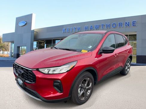 Used 2025 Ford Escape ST-Line w/ Tech Pack #1 FWD image 3
