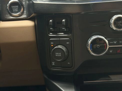 Used 2024 Ford F250 Lariat w/ Lariat Ultimate Package AWD/4WD image 9