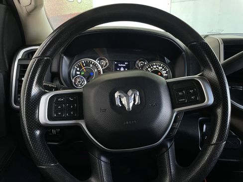 Used 2020 RAM 2500 Big Horn image 25