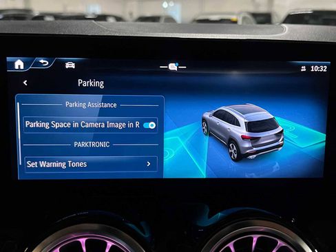 Certified 2025 Mercedes-Benz GLA 250 4MATIC image 35