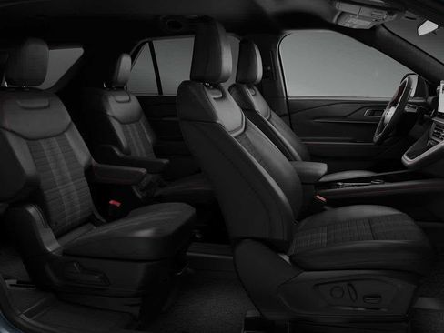 New 2026 Ford Explorer ST-Line image 6