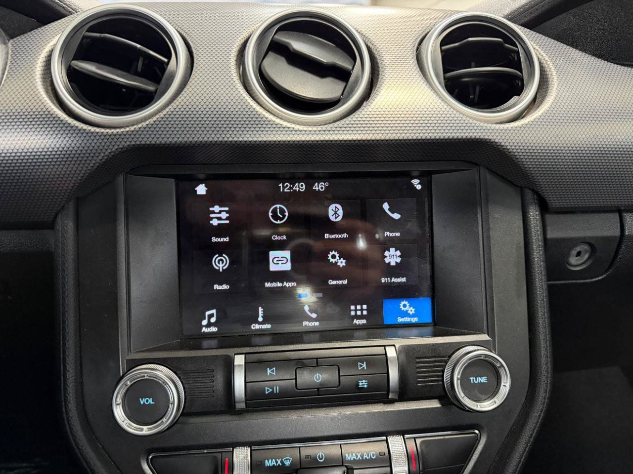 Used 2019 Ford Mustang Coupe w/ Equipment Group 101A RWD image 34