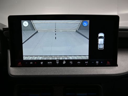 New 2025 Ford Maverick XLT w/ XLT Luxury Package image 38