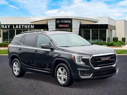 Used 2023 GMC Terrain SLE w/ Driver Convenience Package image 6